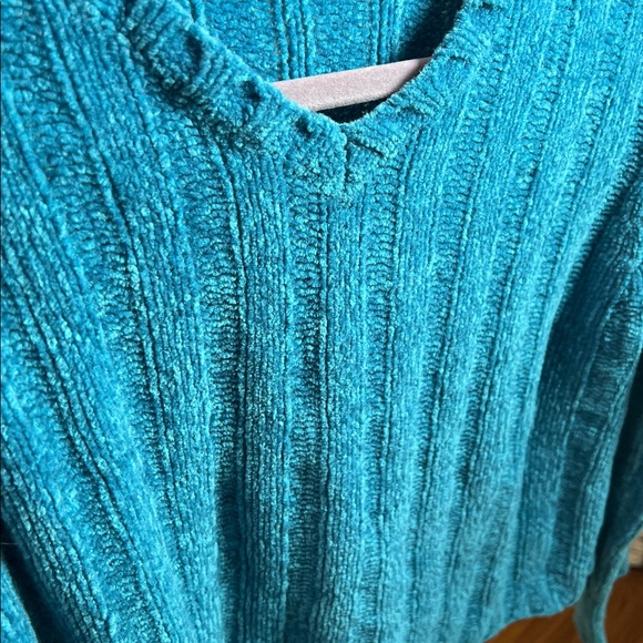 Vintage Blue Sweater (SUPER Soft) Jamie Scott - Picture 6 of 17